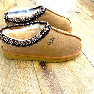Ugg Tasman Slippers sz 8 women’s
